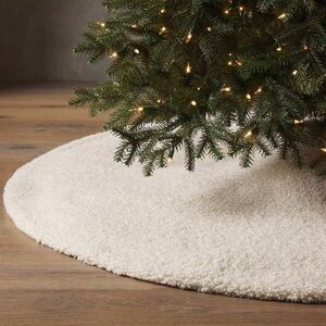 Arhaus Faux Fur Sherpa Ivory Tree Skirt‎